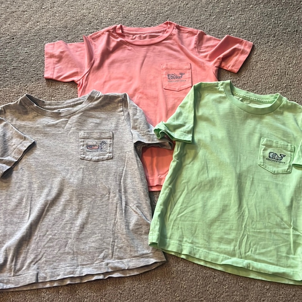 Bundle of 3 Vineyard Vines Tshirts. Sz 4T.  Excellent condition.